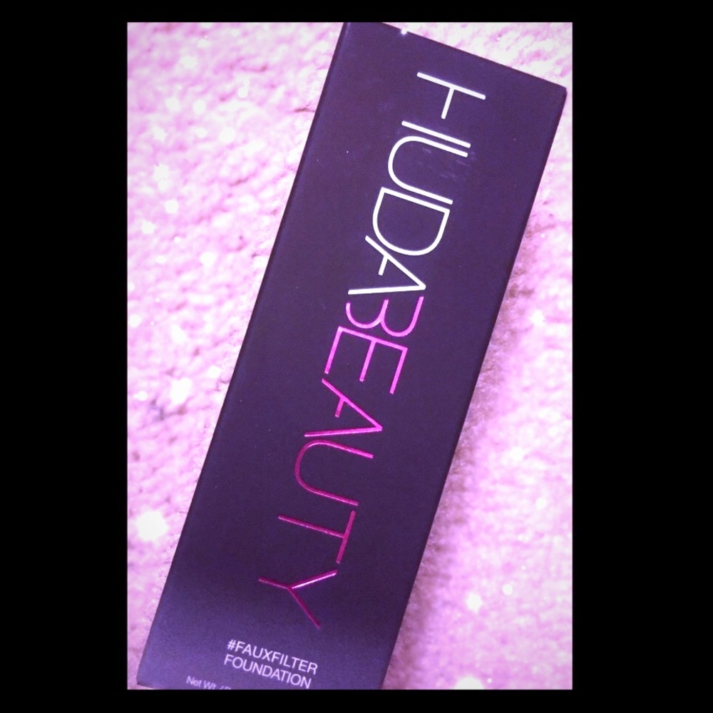 FAUX FILTER Foundation in shade TRES LECHES